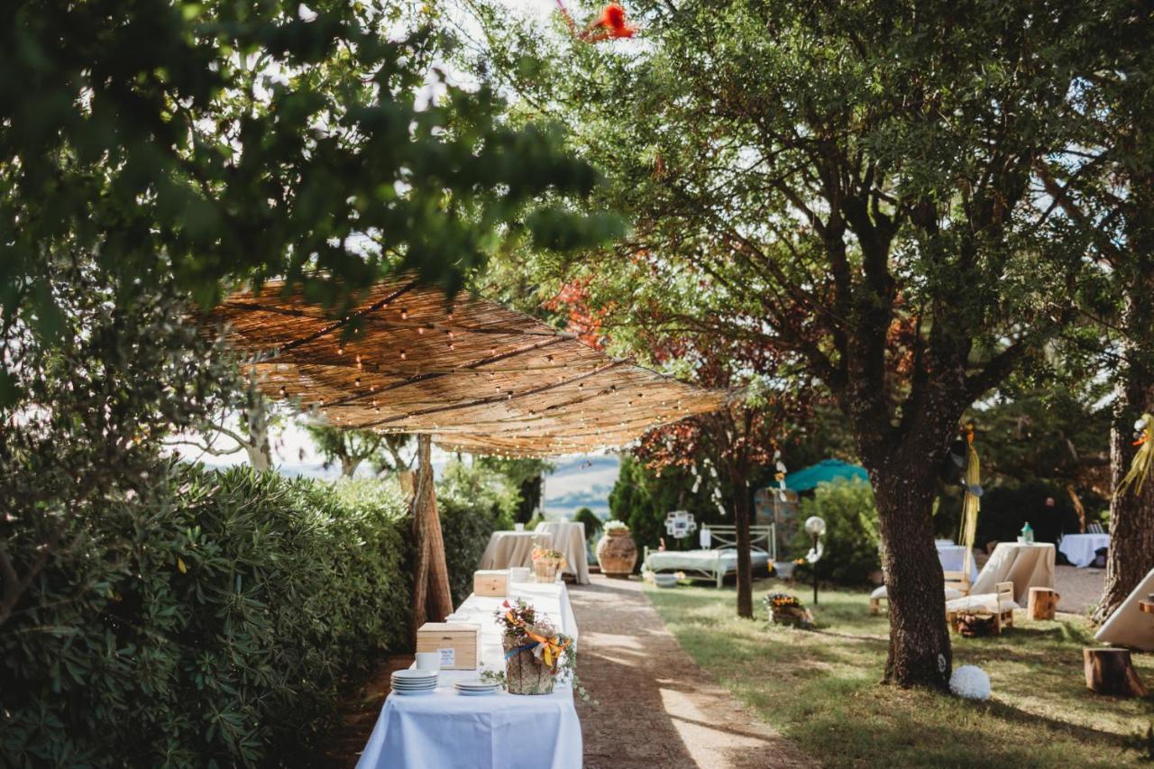 Agriturismo Podere Il Sorbo 캄파냐티코 외부 사진