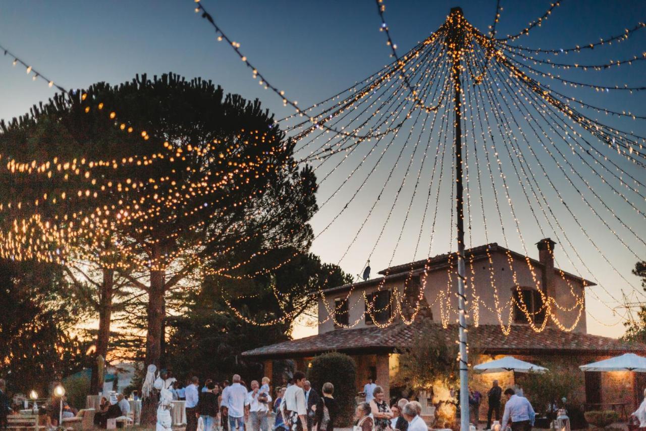 Agriturismo Podere Il Sorbo 캄파냐티코 외부 사진