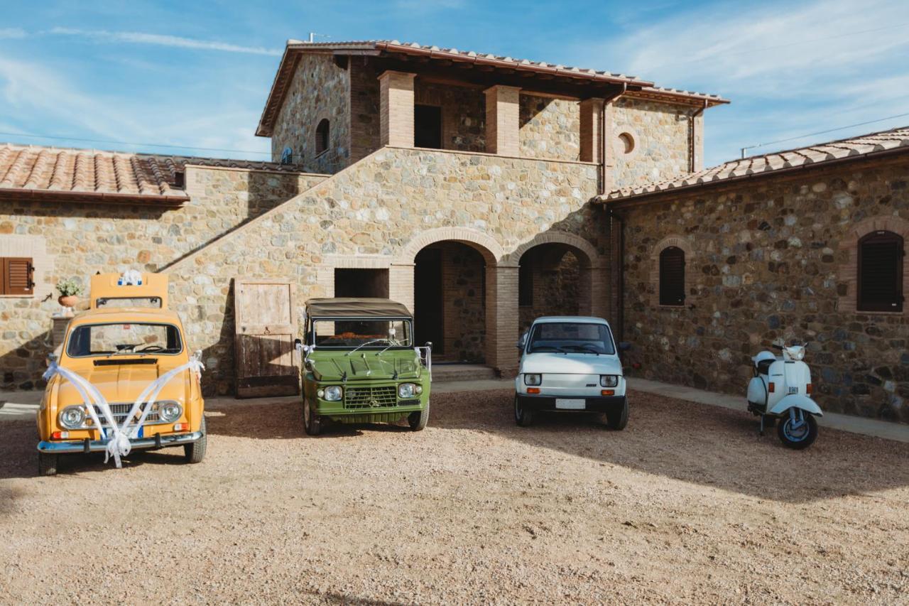 Agriturismo Podere Il Sorbo 캄파냐티코 외부 사진