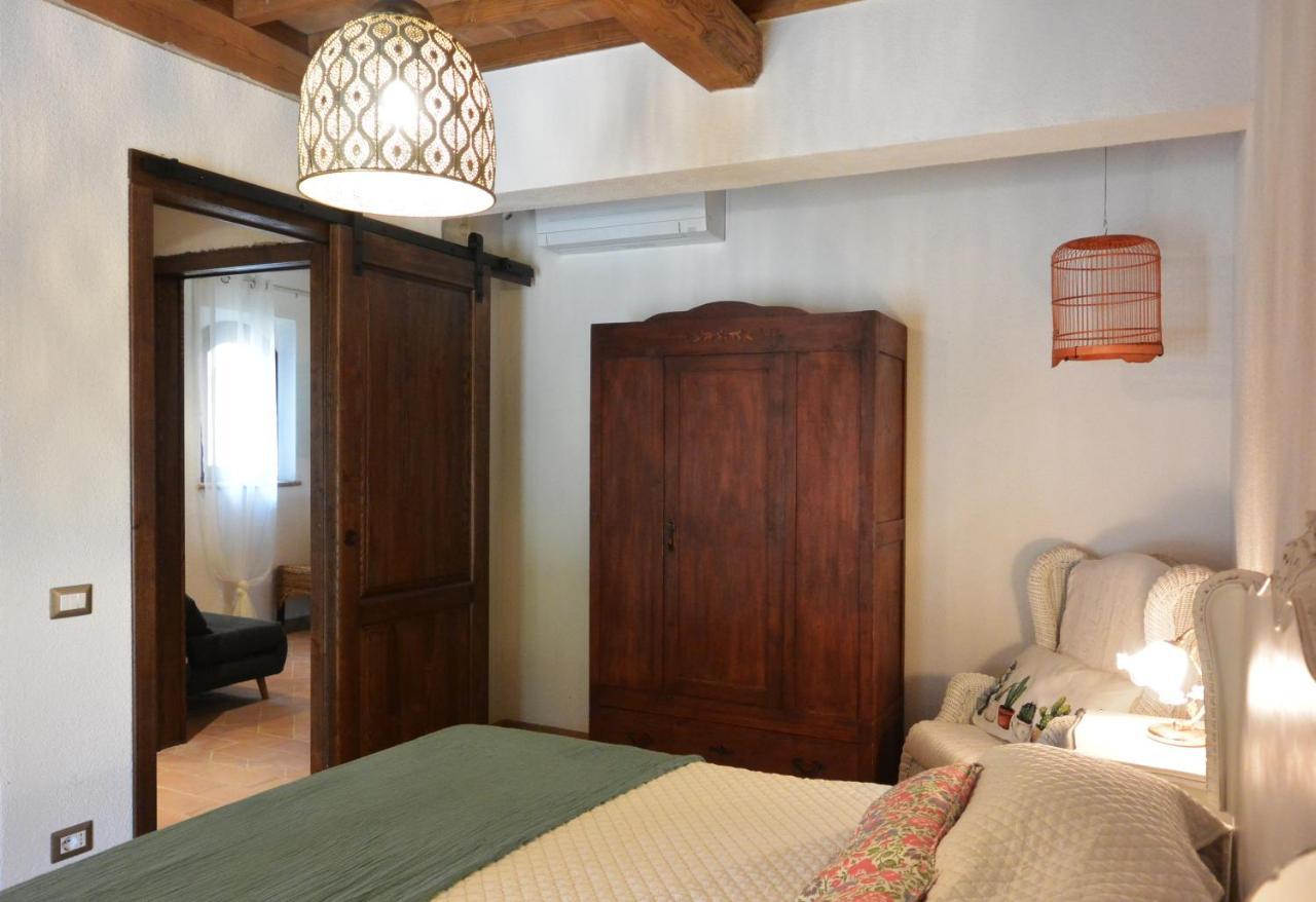 Agriturismo Podere Il Sorbo 캄파냐티코 외부 사진