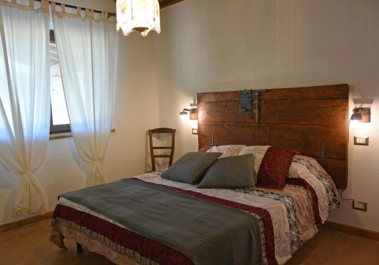Agriturismo Podere Il Sorbo 캄파냐티코 외부 사진
