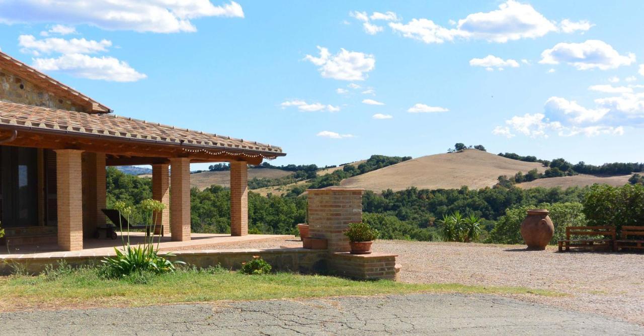 Agriturismo Podere Il Sorbo 캄파냐티코 외부 사진