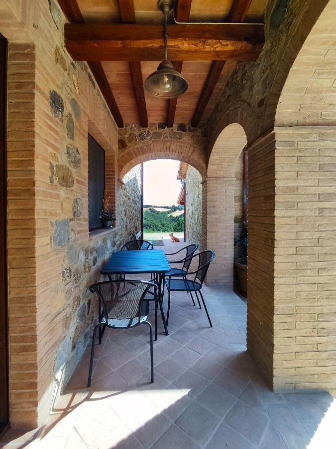 Agriturismo Podere Il Sorbo 캄파냐티코 외부 사진